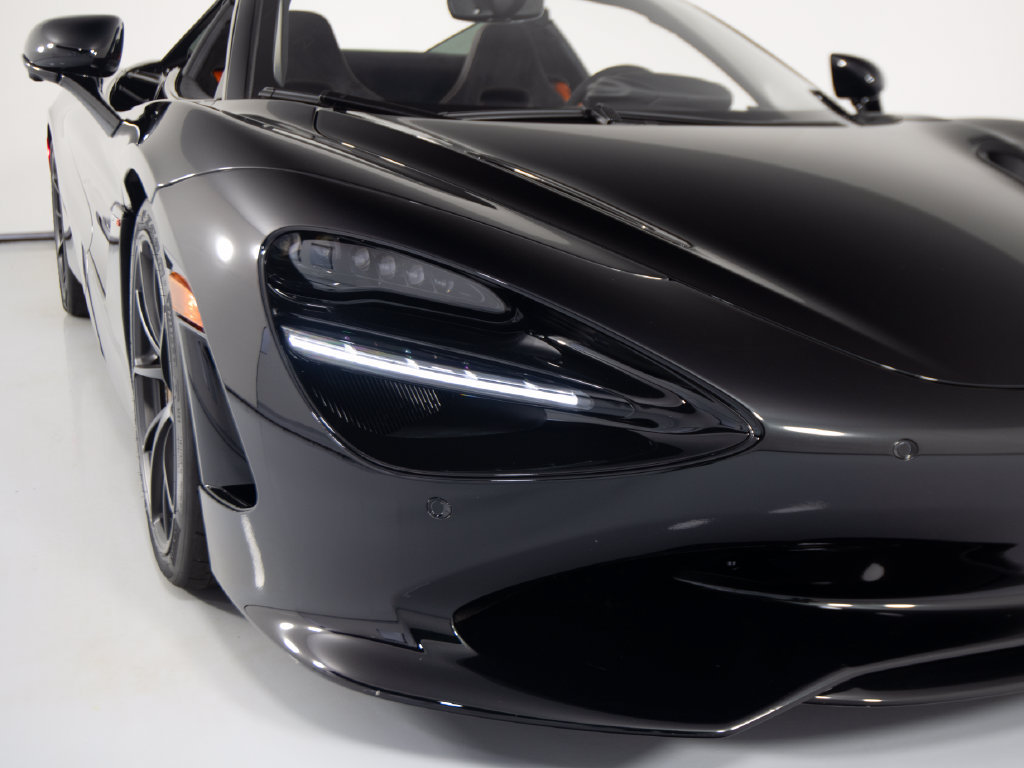Used 2024 McLaren 750S Spider RWD image 40