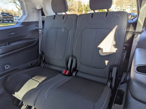 Used 2021 Jeep Grand Cherokee L Laredo w/ Luxury Tech Group I image 20