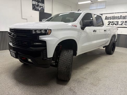 Used 2019 Chevrolet Silverado 1500 LT Trail Boss AWD/4WD image 6