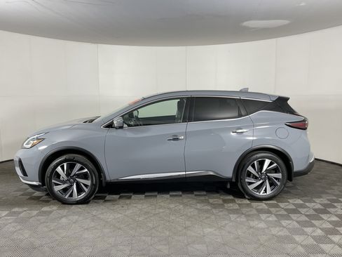 Used 2023 Nissan Murano SL w/ SL Moonroof Package image 3
