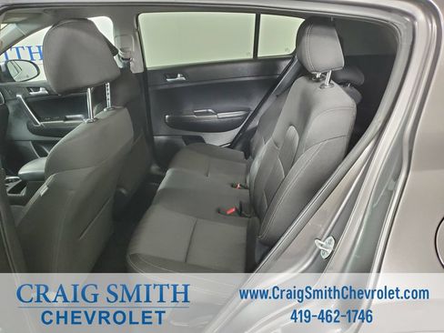 Used 2019 Kia Sportage LX FWD image 11