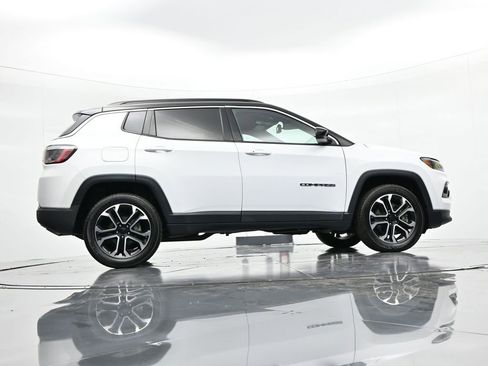 Used 2023 Jeep Compass Limited AWD/4WD image 27