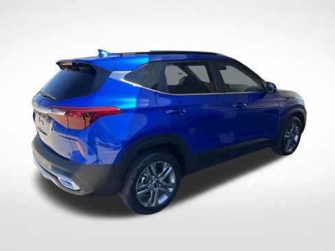 Certified 2023 Kia Seltos S w/ Navigation Package FWD image 47