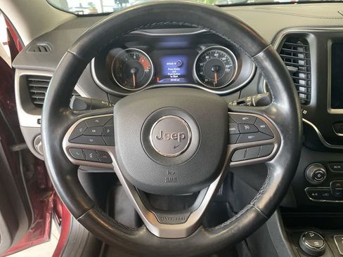 Used 2021 Jeep Cherokee Latitude Lux w/ Comfort/Convenience Group AWD/4WD image 17