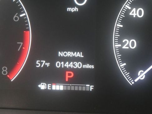 Used 2025 Honda Pilot EX-L image 33