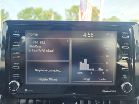 Used 2021 Toyota Corolla LE w/ Carpet Mat Package (TMS) FWD image 17