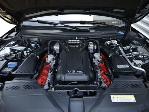 Used 2015 Audi RS 5 Coupe w/ Black Optic Plus Package AWD/4WD image 27