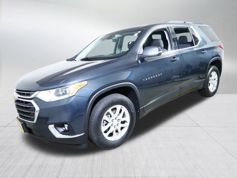 Used 2021 Chevrolet Traverse LT AWD/4WD image 3