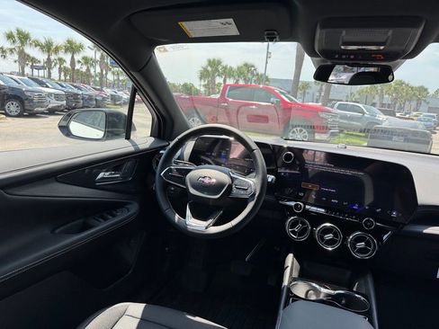 New 2025 Chevrolet Blazer EV LT image 22