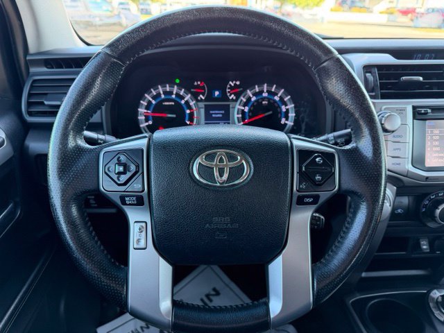 Used 2014 Toyota 4Runner SR5 AWD/4WD image 19
