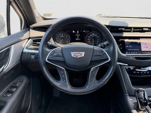 Used 2023 Cadillac XT5 Premium Luxury w/ Technology Package FWD image 15