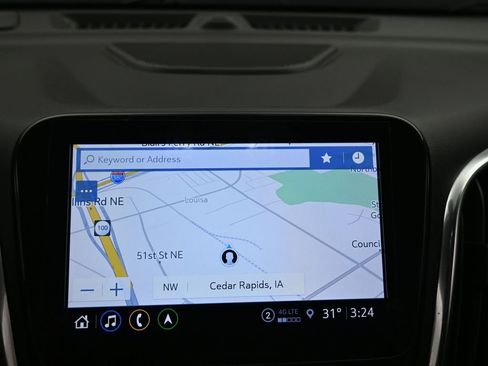 Used 2022 Chevrolet Equinox Premier image 16