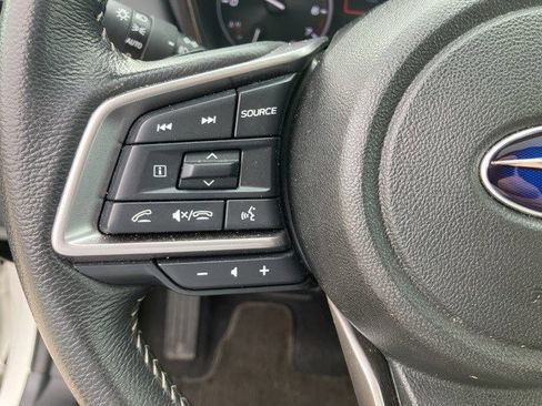 Used 2025 Subaru Outback Premium image 9