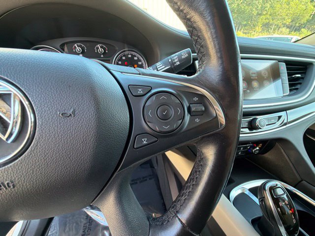 Used 2018 Buick Enclave Essence w/ Trailering Package AWD/4WD image 31