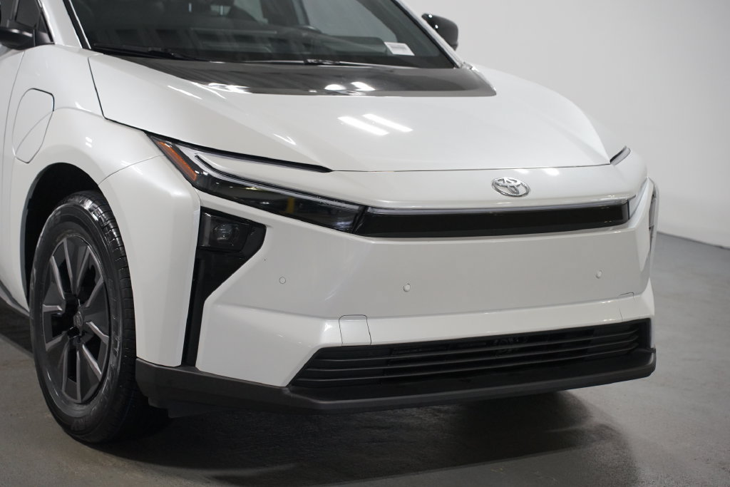 Used 2026 Toyota bZ FWD image 4