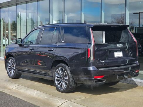 Used 2022 Cadillac Escalade Sport Platinum w/ Heavy-Duty Trailer Package image 3