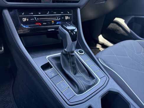 Used 2025 Volkswagen Jetta Sport FWD image 19
