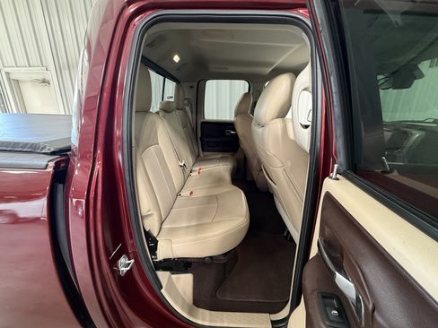 Used 2018 RAM 1500 Laramie AWD/4WD image 7