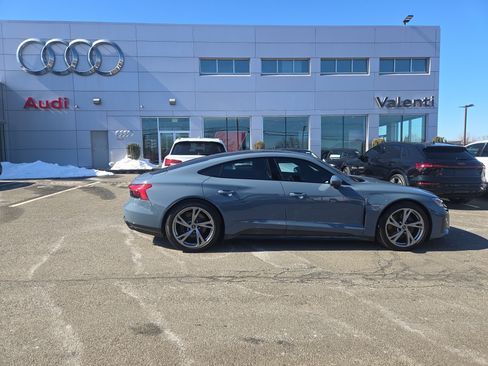 Certified 2024 Audi e-tron GT Premium Plus image 1