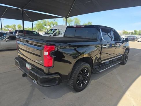 Used 2023 Chevrolet Silverado 1500 High Country w/ High Country Premium Package AWD/4WD image 6