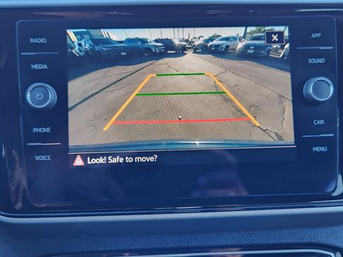 Used 2022 Volkswagen Atlas Cross Sport SE image 21