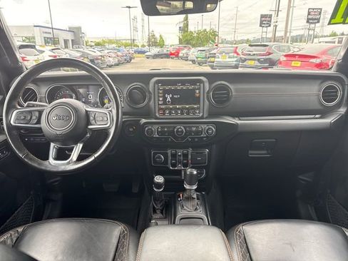 Used 2021 Jeep Wrangler Unlimited Sahara AWD/4WD image 21