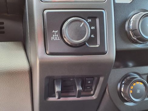 Used 2022 Ford F250 XLT w/ XLT Premium Package image 25