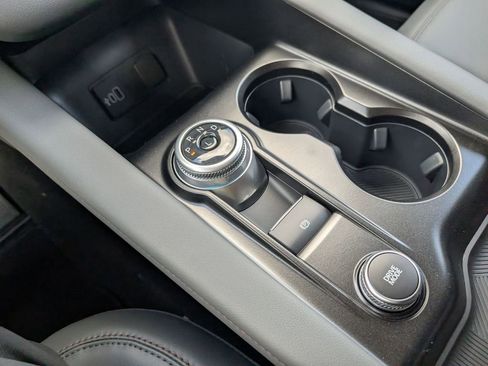 New 2026 Ford Explorer Active AWD/4WD image 13