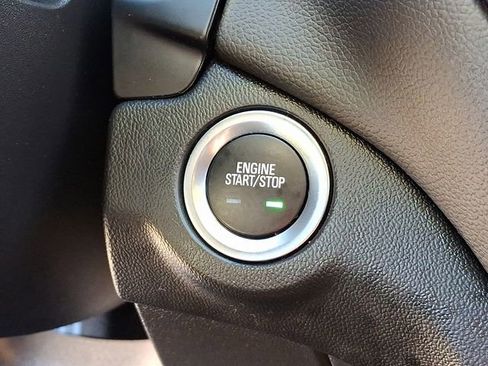 Used 2022 Chevrolet Equinox LT image 35