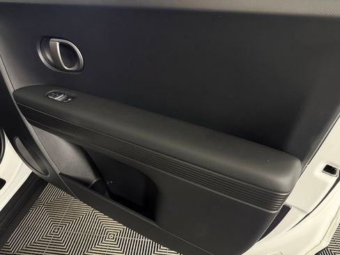 Used 2026 Hyundai Ioniq 5 SE RWD image 34