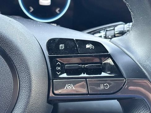 Used 2025 Hyundai Elantra SEL FWD image 18