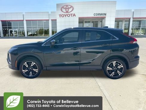 Used 2025 Mitsubishi Eclipse Cross SE AWD/4WD image 2