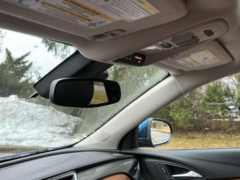 Used 2020 Buick Encore GX Essence w/ Experience Buick Package image 23