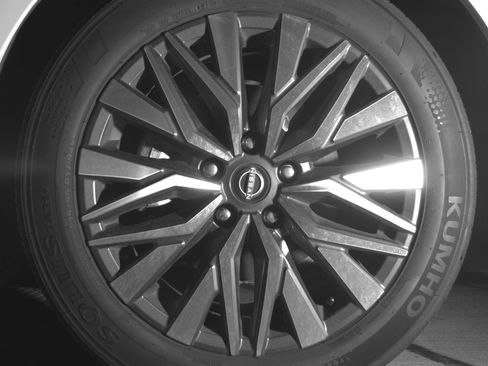 Used 2025 Nissan Altima 2.5 SV image 12