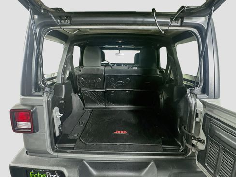 Used 2021 Jeep Wrangler Unlimited Sport AWD/4WD image 28