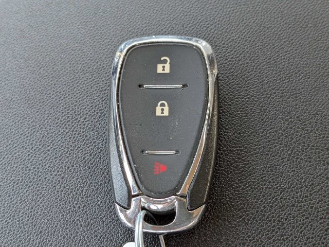 Used 2020 Chevrolet Equinox LS w/ LPO, Floor Liner Package FWD image 30