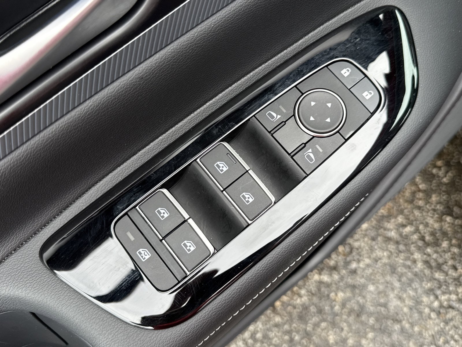 Certified 2025 Nissan Murano SL AWD/4WD image 16