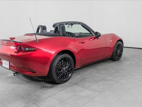 Used 2016 MAZDA MX-5 Miata Club RWD image 8