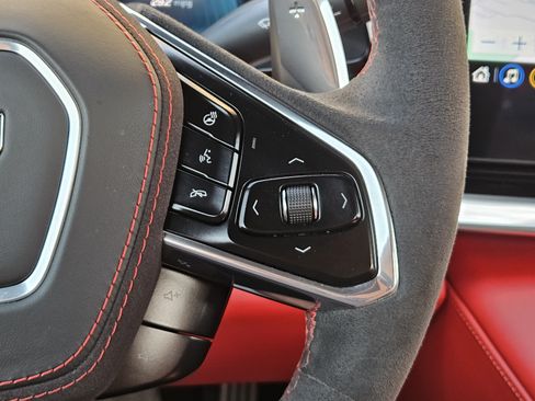 Used 2023 Chevrolet Corvette Stingray Premium Conv w/ Chrome Exterior Badge Package RWD image 31