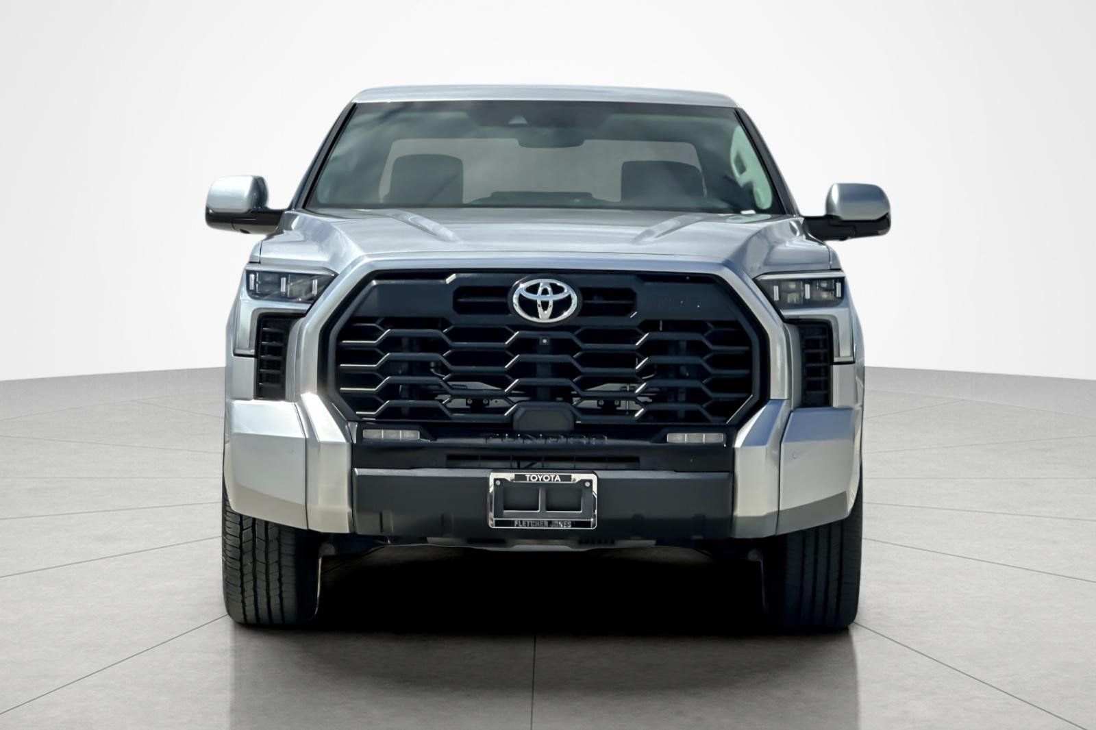 Used 2023 Toyota Tundra Limited w/ TRD Off-Road Package AWD/4WD image 8