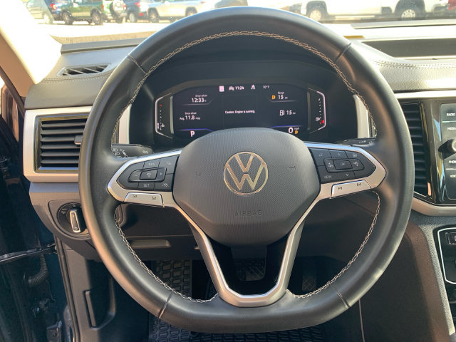 Used 2023 Volkswagen Atlas SEL AWD/4WD image 19