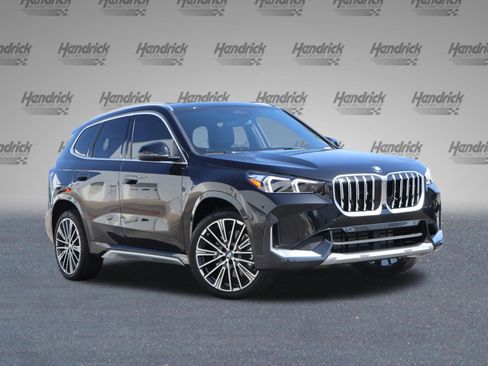 Used 2025 BMW X1 xDrive28i w/ Technology Package AWD/4WD image 2