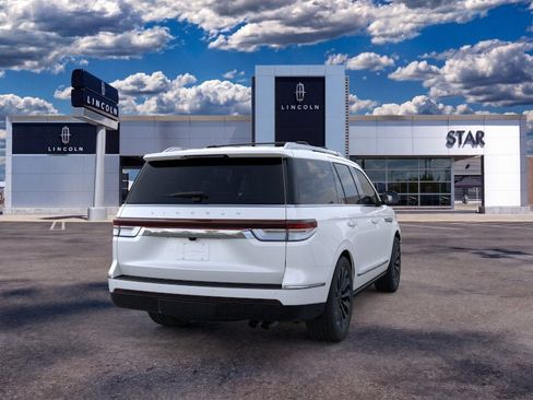 New 2023 Lincoln Navigator Reserve AWD/4WD image 8