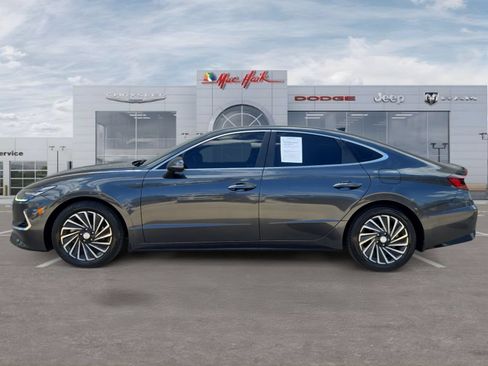 Used 2023 Hyundai Sonata SEL FWD image 2