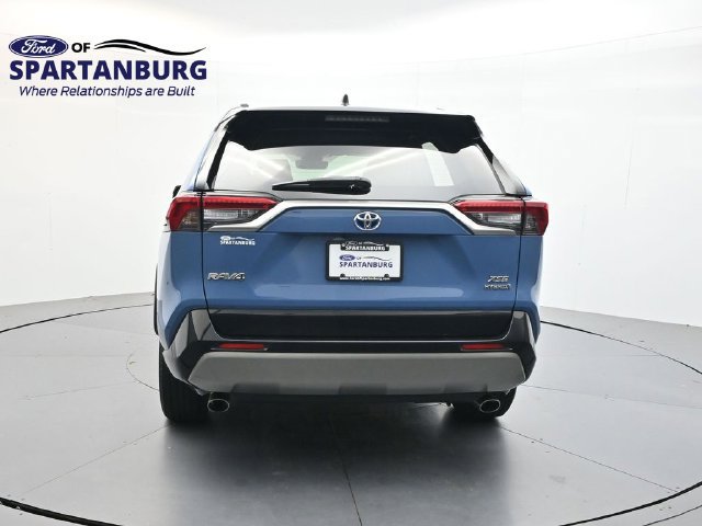 Used 2023 Toyota RAV4 XSE AWD/4WD image 6