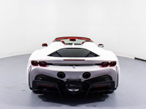 Certified 2025 Ferrari SF90 Spider AWD/4WD image 7
