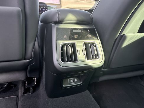 New 2025 Maserati Grecale Modena image 33