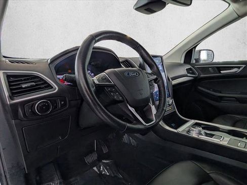 Used 2024 Ford Edge SEL image 10