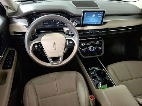 Used 2022 Lincoln Corsair AWD w/ Equipment Group 101A image 2