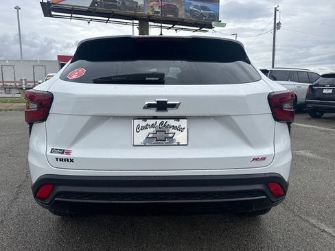 New 2026 Chevrolet Trax RS w/ Driver Confidence Package image 5